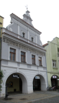 Namesti Miru